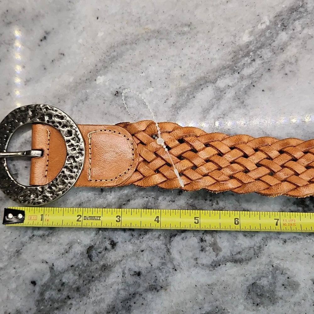 Nwot Leather  Boho Western Braided Belt  with Hannered Buckle